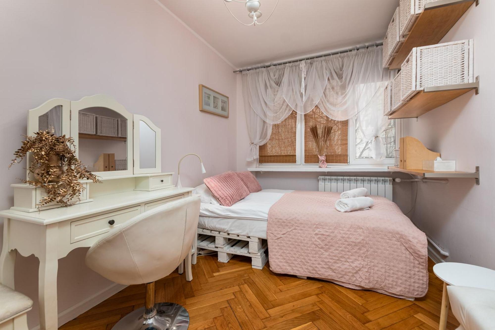 Aleje Jerozolimskie 145 By Homeprime Apartament *